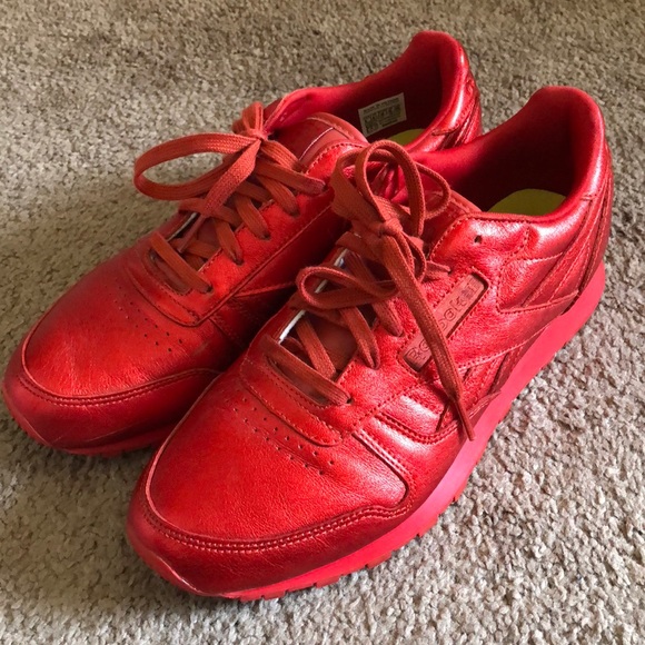 reebok red classics